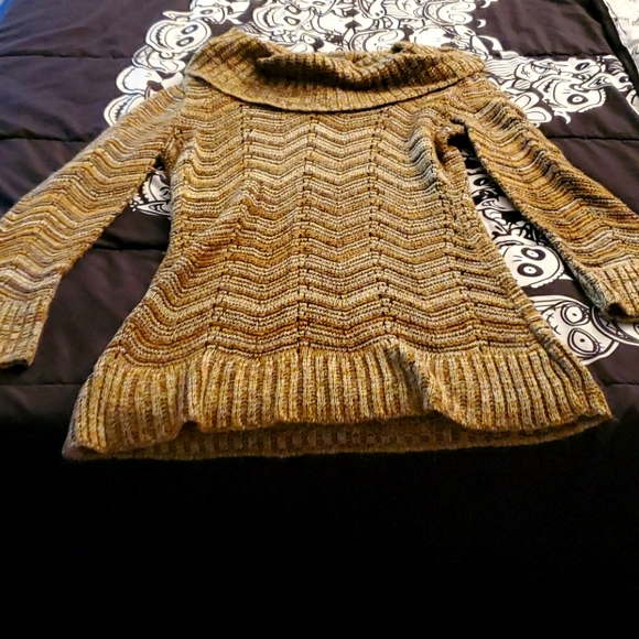 Brown sweater - Picture 1 of 1